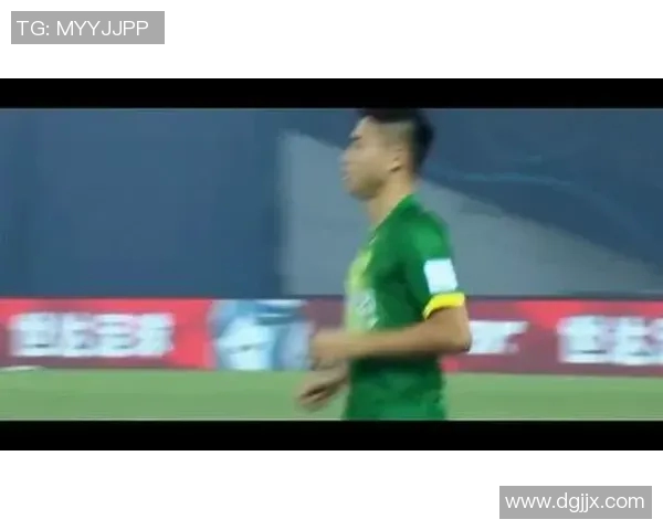 足球解说员王涛深度访问球星 直击场上幕后故事与心路历程