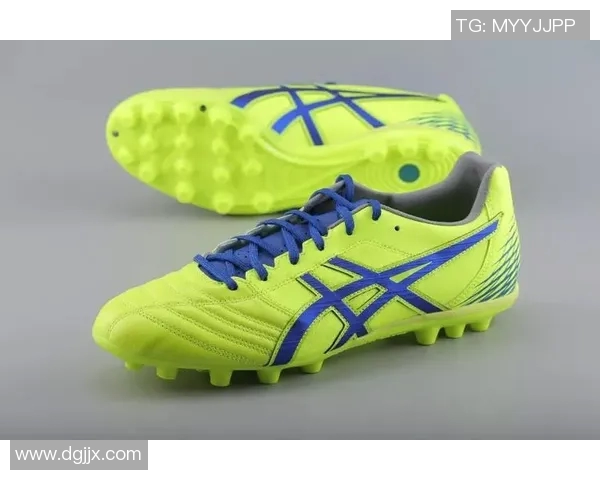 足球明星的脚型特点与足部健康对运动表现的影响解析